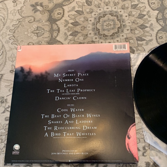 Joni Mitchell vinyl lp record Chalk Mark in a Rain Storm - Picture 6 of 7